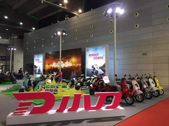 小刀(dao)展台動力(lì)秀