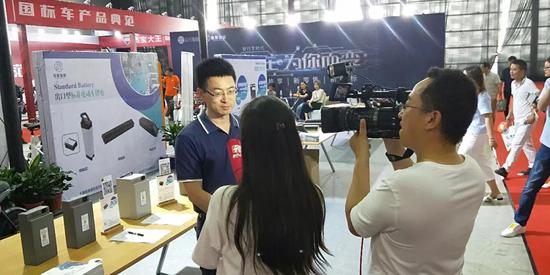 首(shǒu)次亮相的(de)銳祺憑其(qi)科技精品(pin)一博出位(wei)！